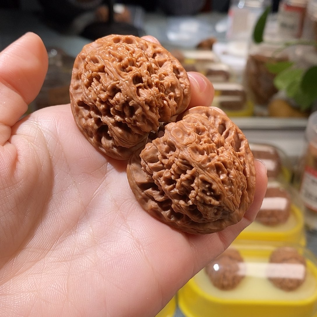 文玩核桃吊坠7号微修南疆石42尺