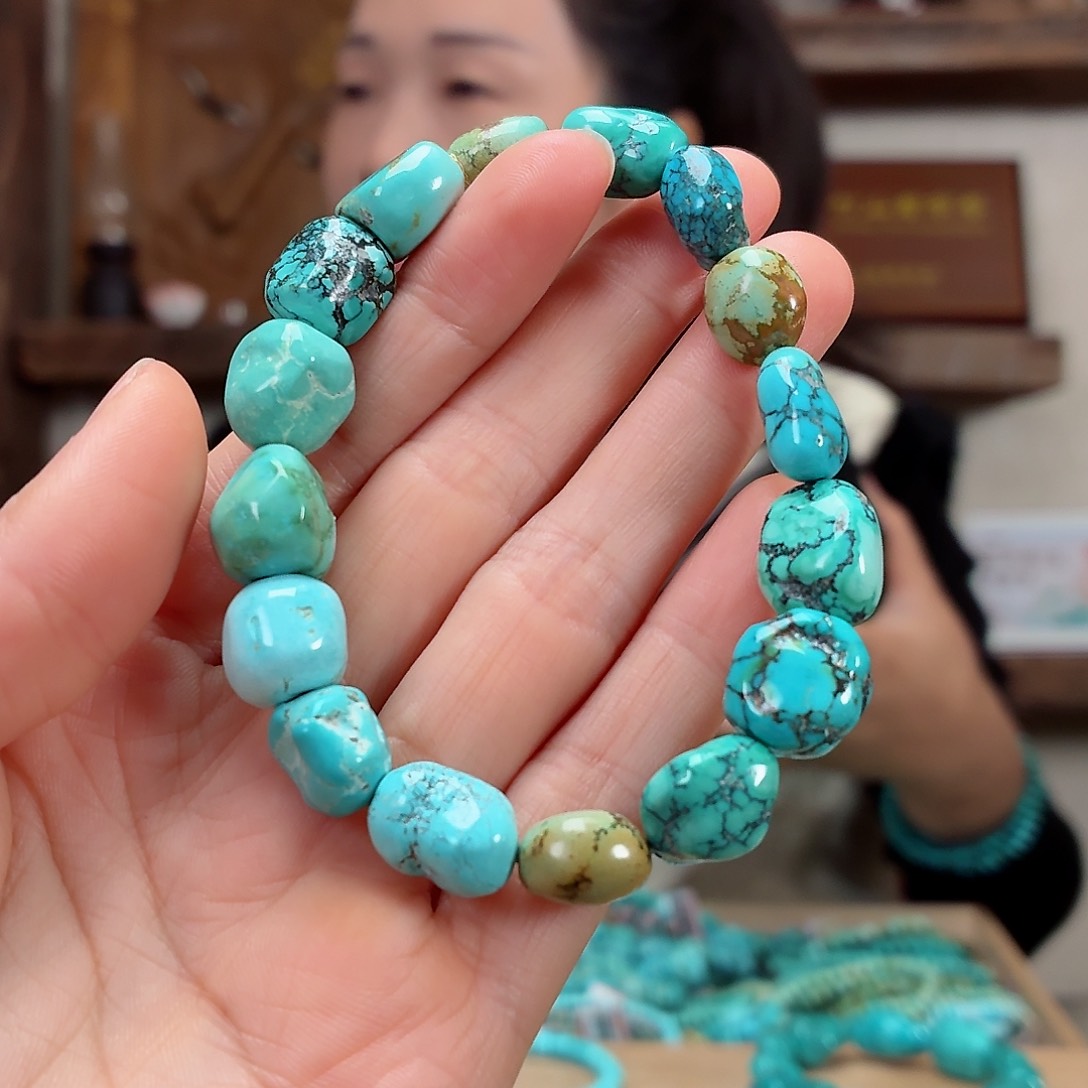 未镶嵌绿松石珠宝奇石