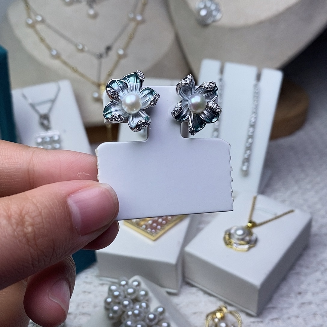 淡水珍珠银S925镶嵌耳饰