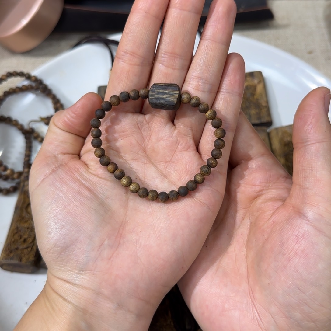 沉香手串0.5规格树心油老料