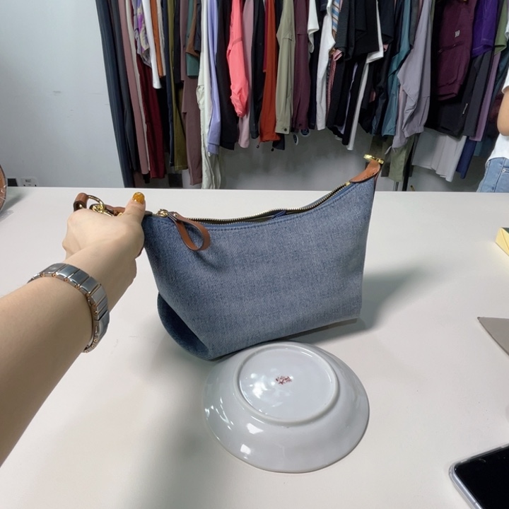 瓷片299。。。。。。。。。。。。。。。。。。。。