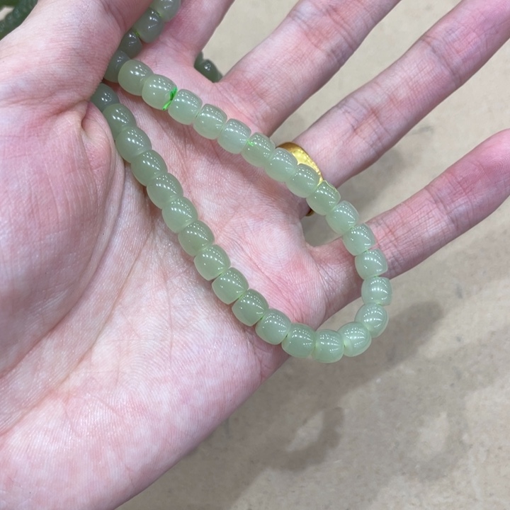 和田玉手串未镶嵌