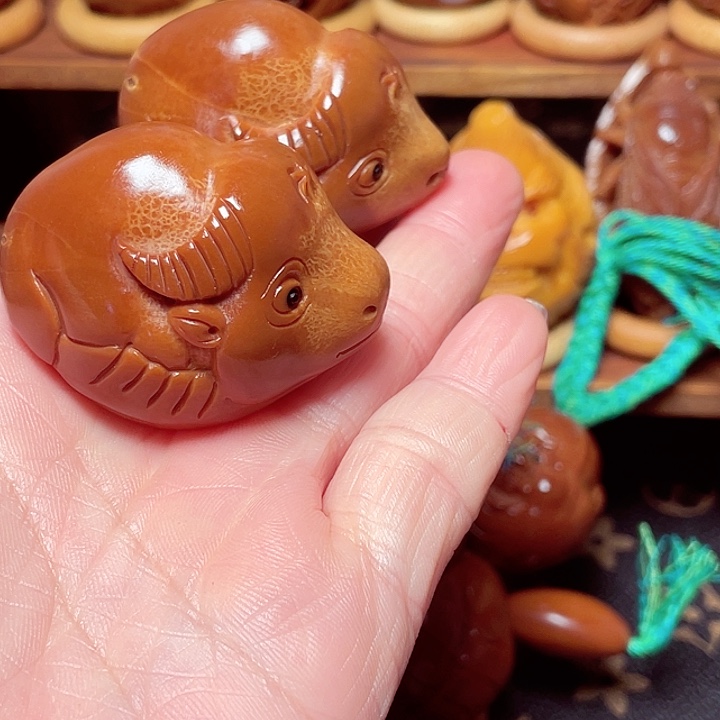 吊坠橄榄核牛生命