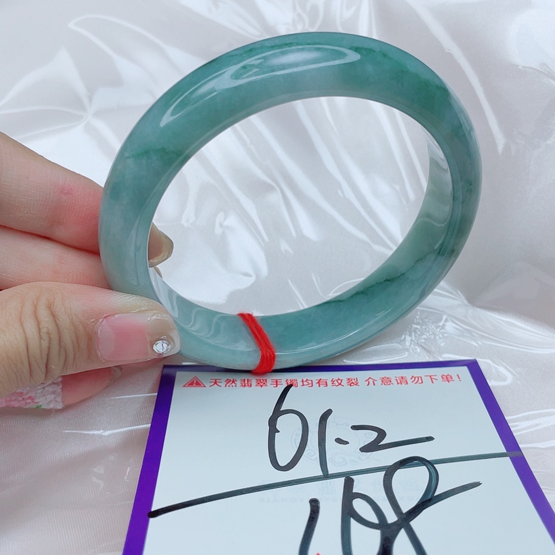 翡翠未镶嵌手镯翡翠
