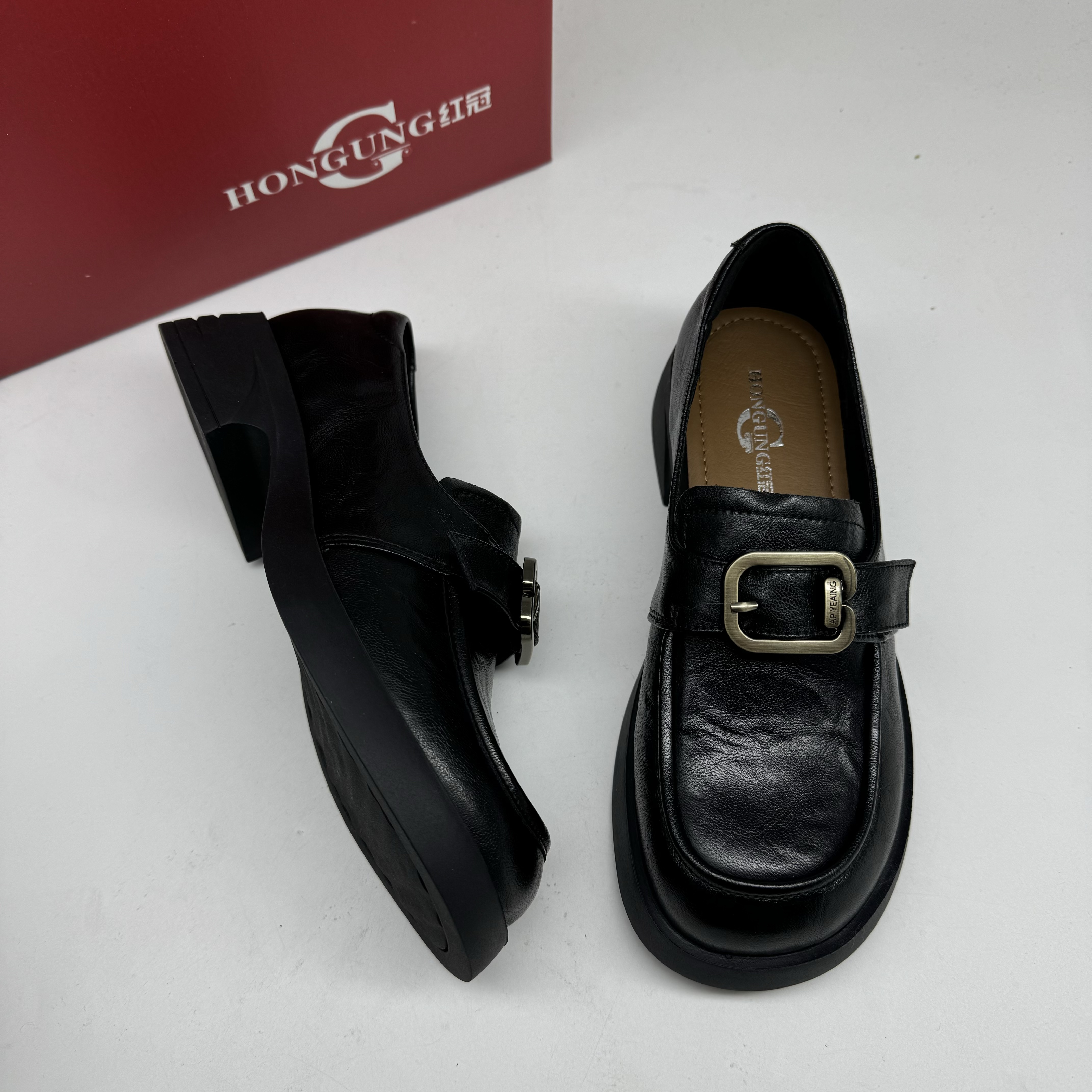 红冠新款百搭乐福鞋55701厚底通勤小皮鞋