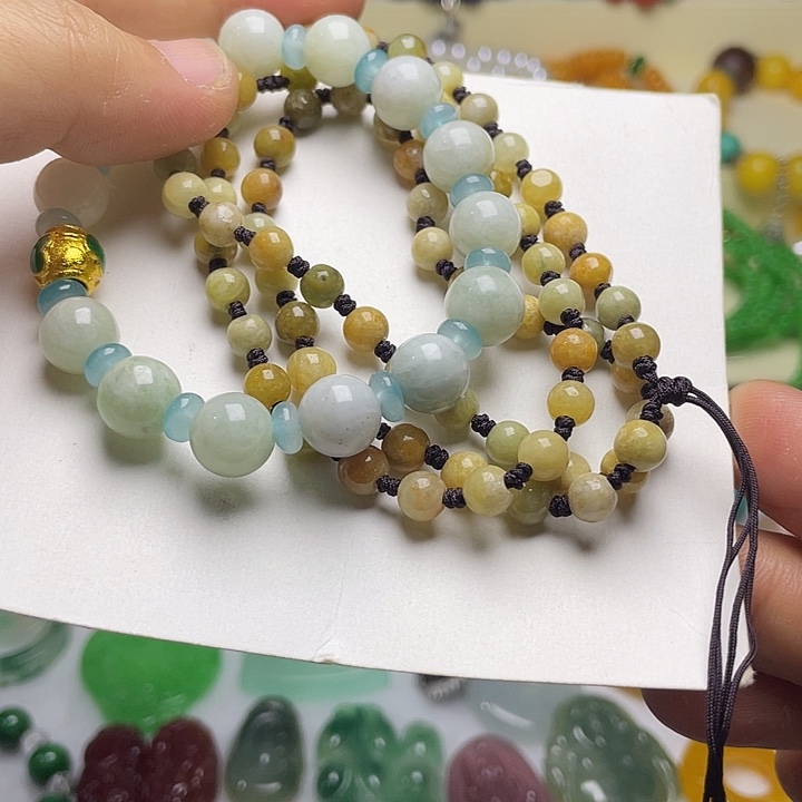 翡翠未镶嵌颈饰翡翠首饰