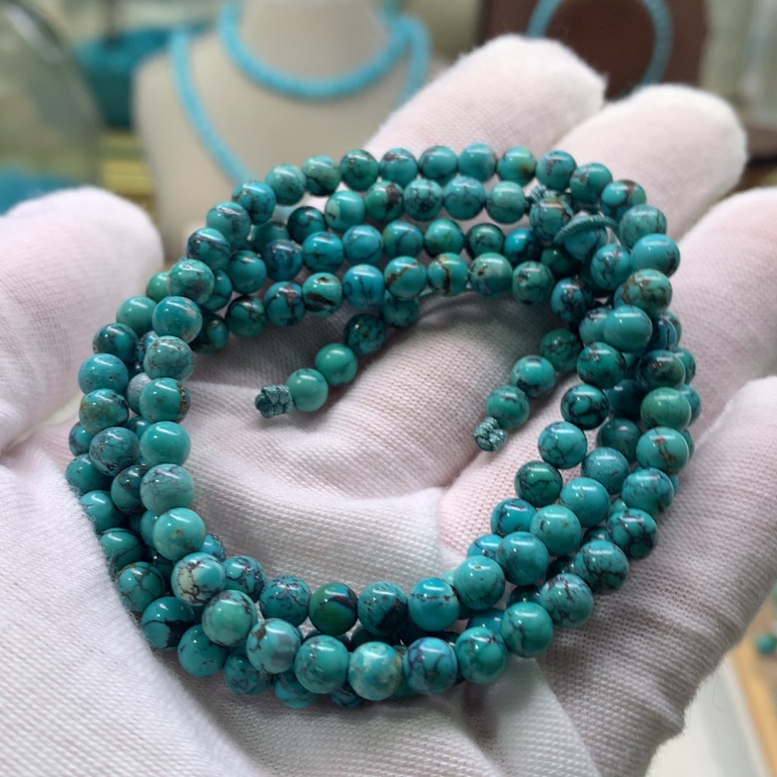 绿松石配饰未镶嵌