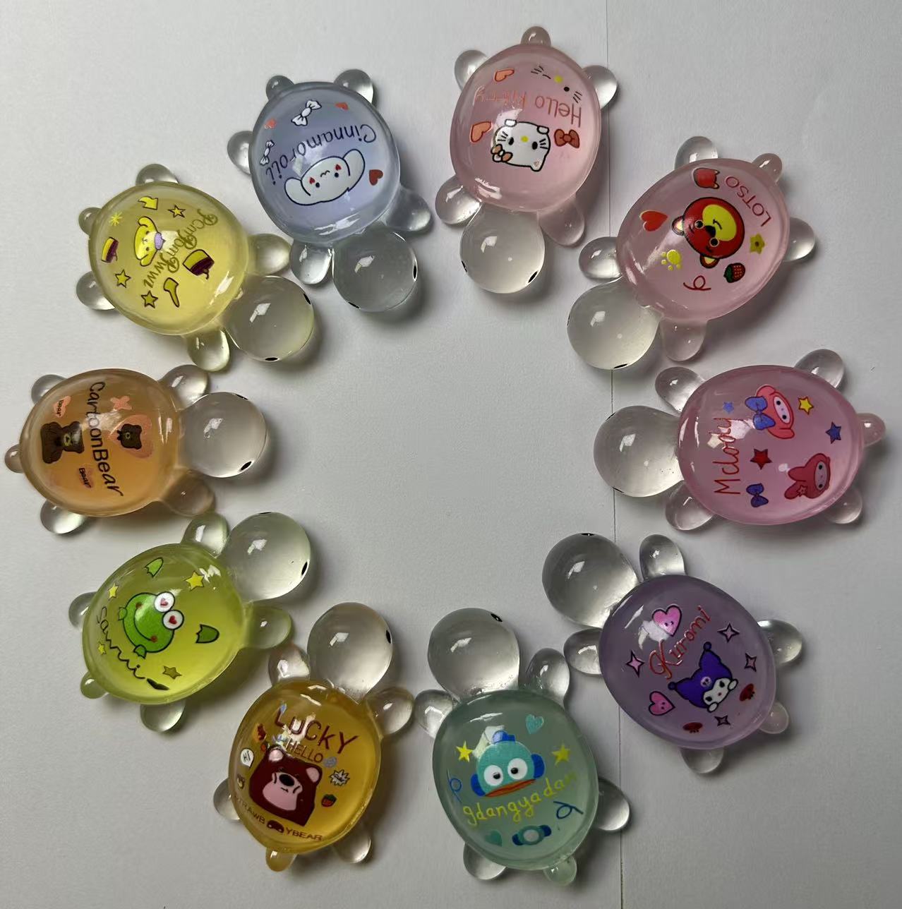 【高透三丽鸥  4.6厘米+2.2厘米】玩具摆件卡通彩色小乌龟摆件