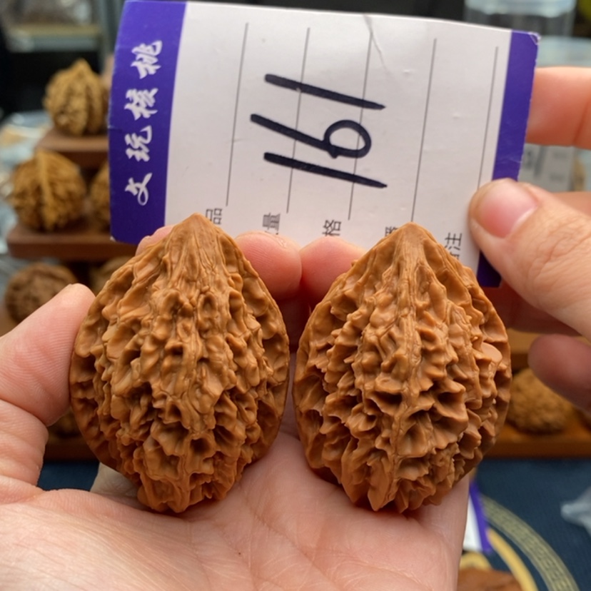 【闪购商品】文玩核桃吊坠39招财鼠