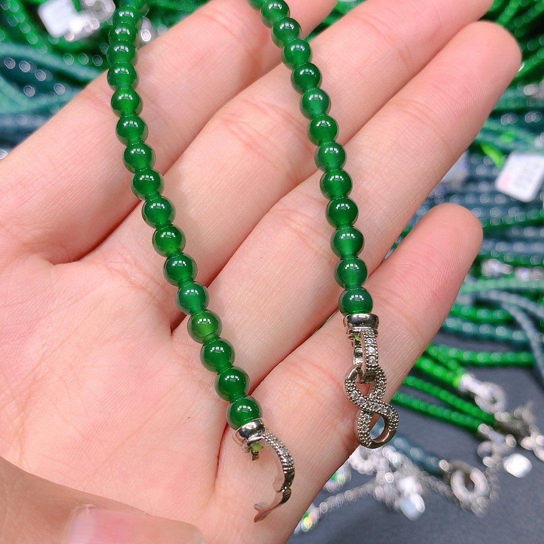 翡翠戒指未镶嵌快**军天然翡翠