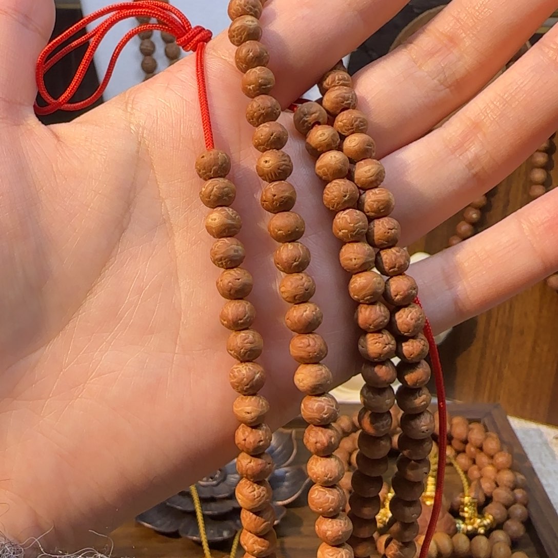 S***7凤眼菩提吊坠国产酸枣核精品108颗