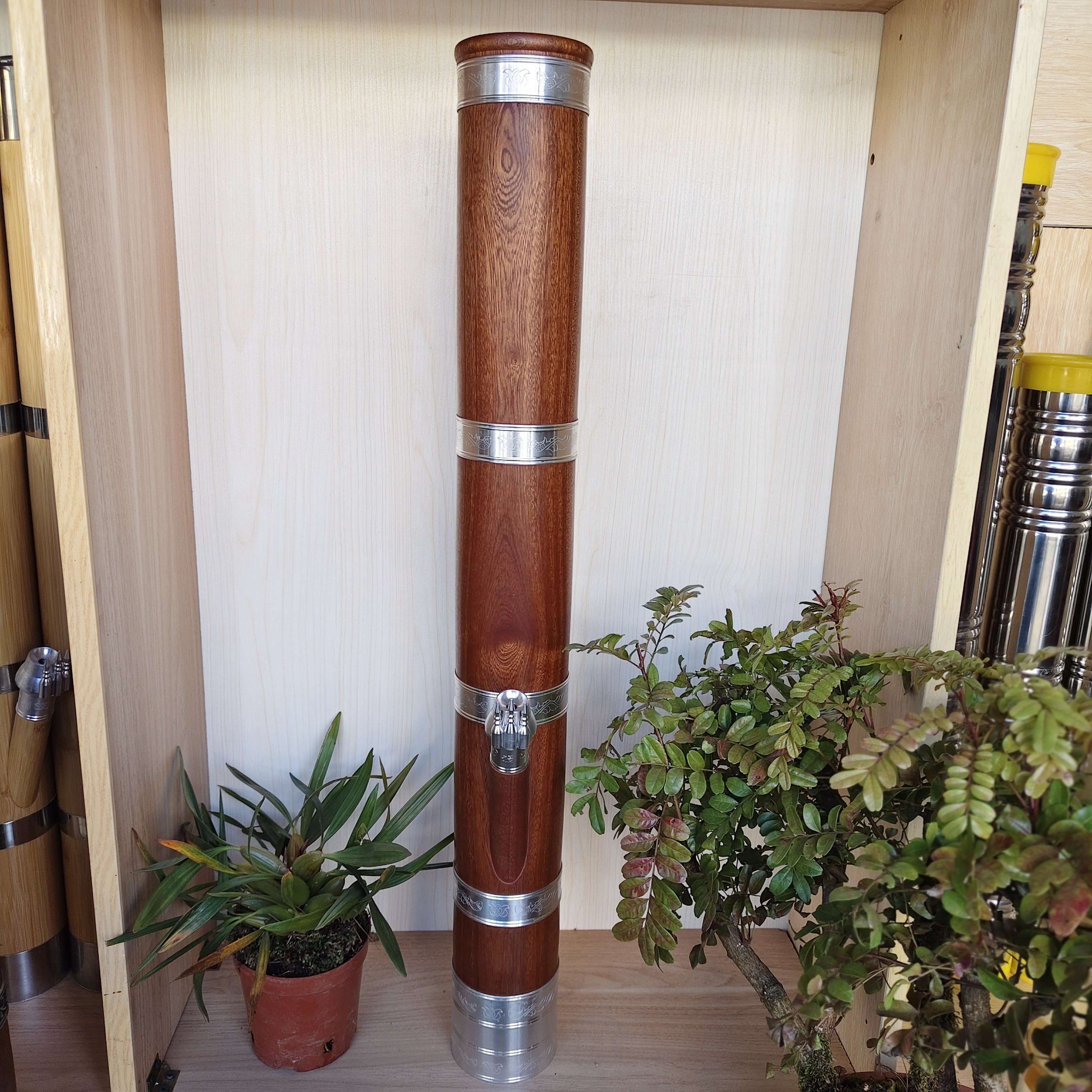 香花梨大号直款水烟筒！高78公分！外经9.6公分！内经7.9公分