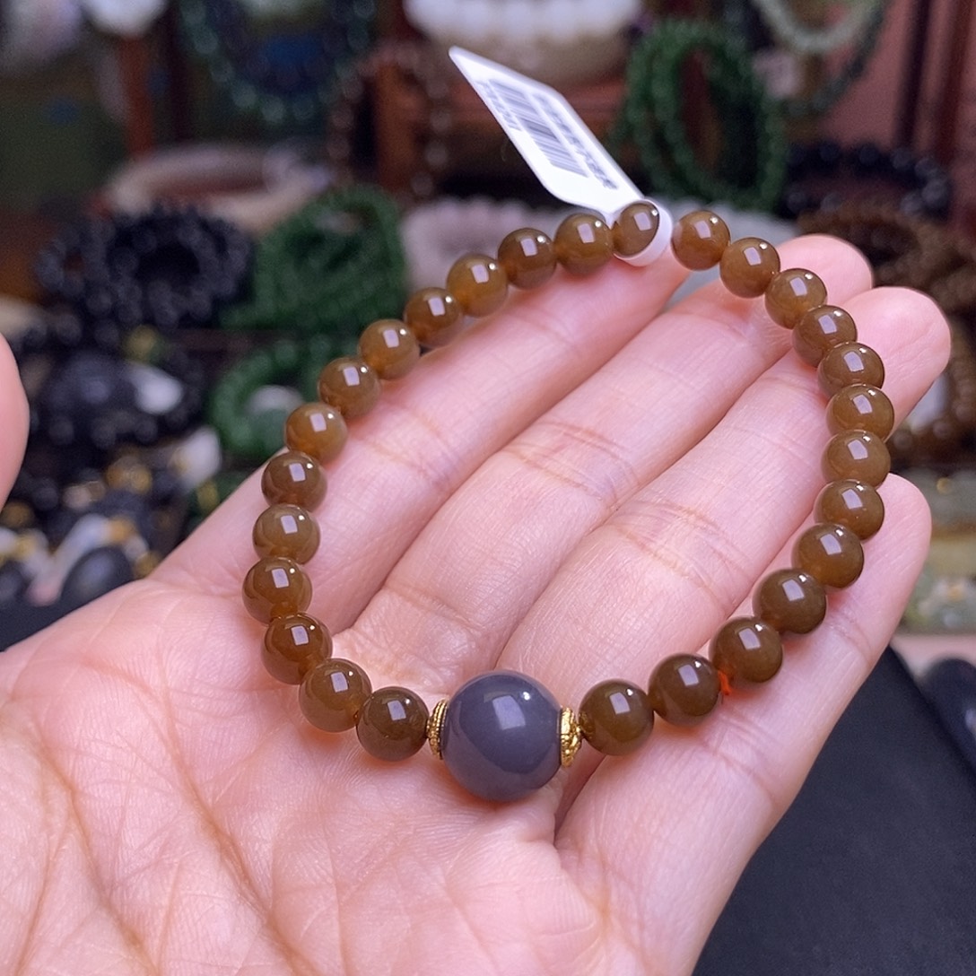 和田玉未镶嵌颈饰糖料手链约6MM