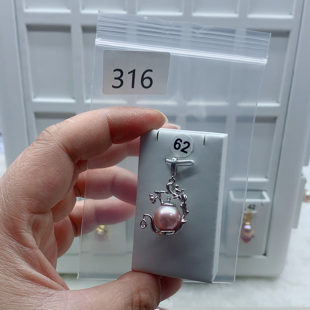 合金吊坠(不含链)淡水珍珠