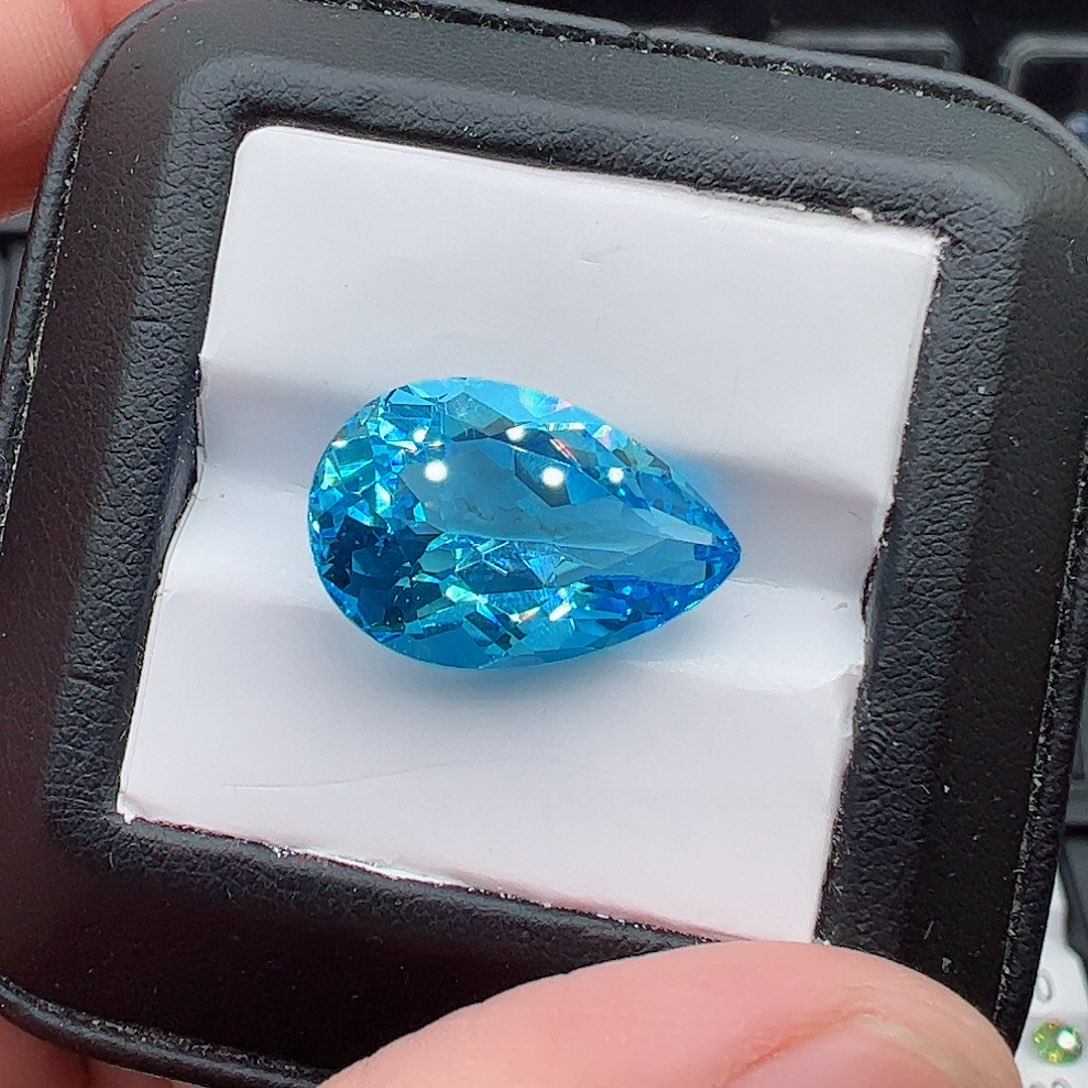 托帕石裸石未镶嵌17.1克拉