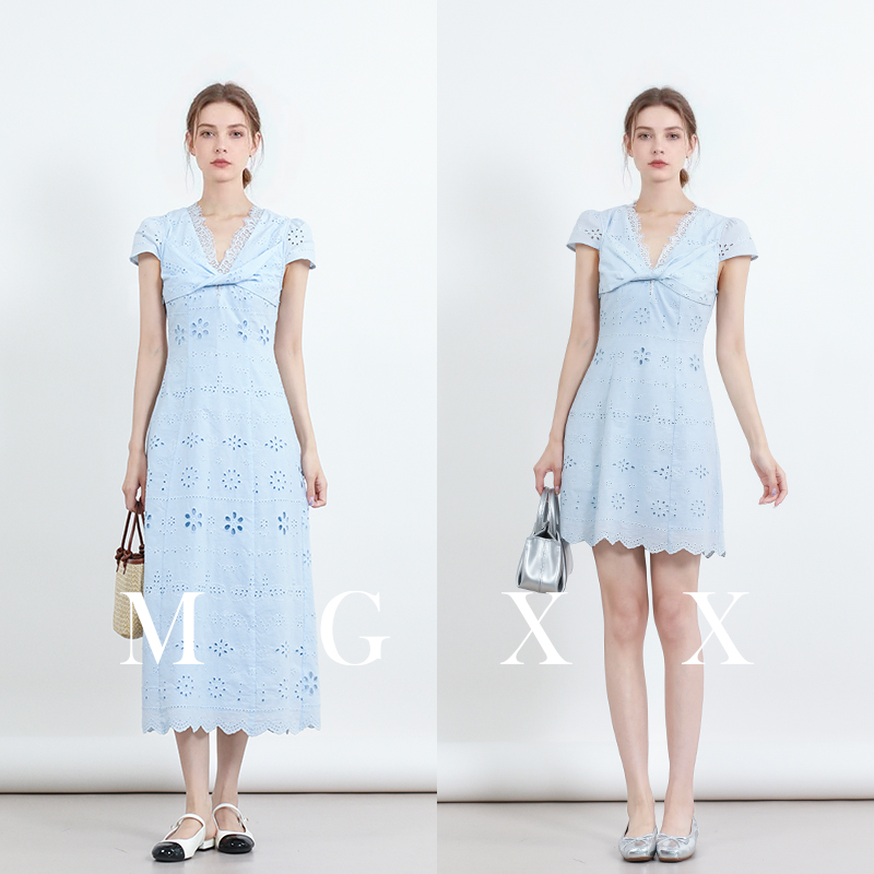 MG小象2025年夏季新品全棉镂空绣花蓝色纽结显示连衣裙M825A08228