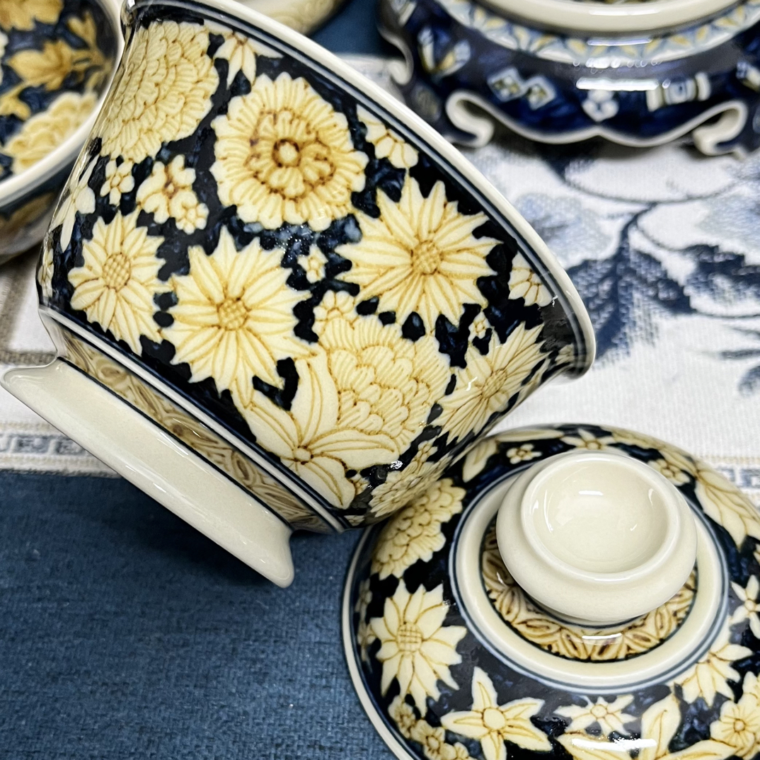 景德镇陶瓷手绘釉里金马蹄万花120cc