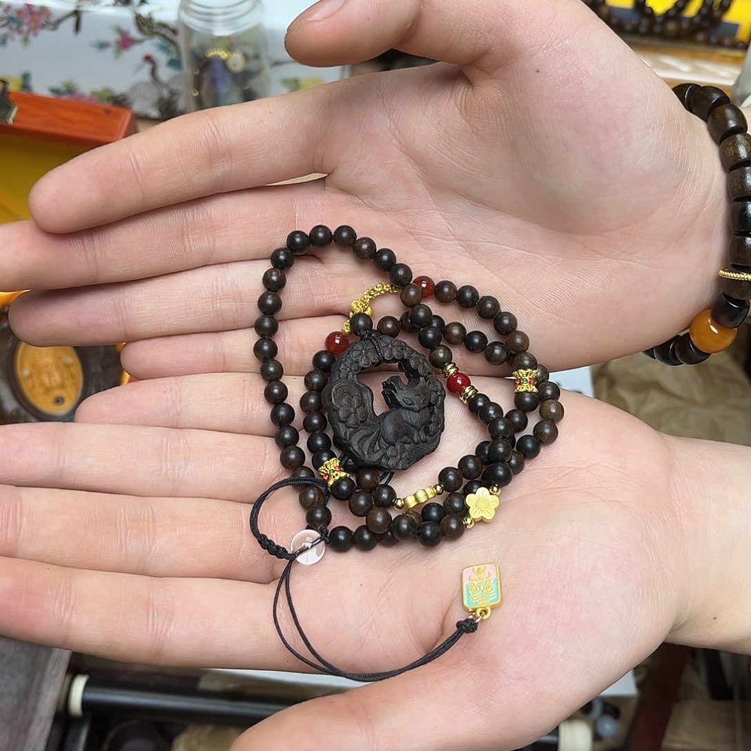 大叶紫檀（黑酸枝木类）