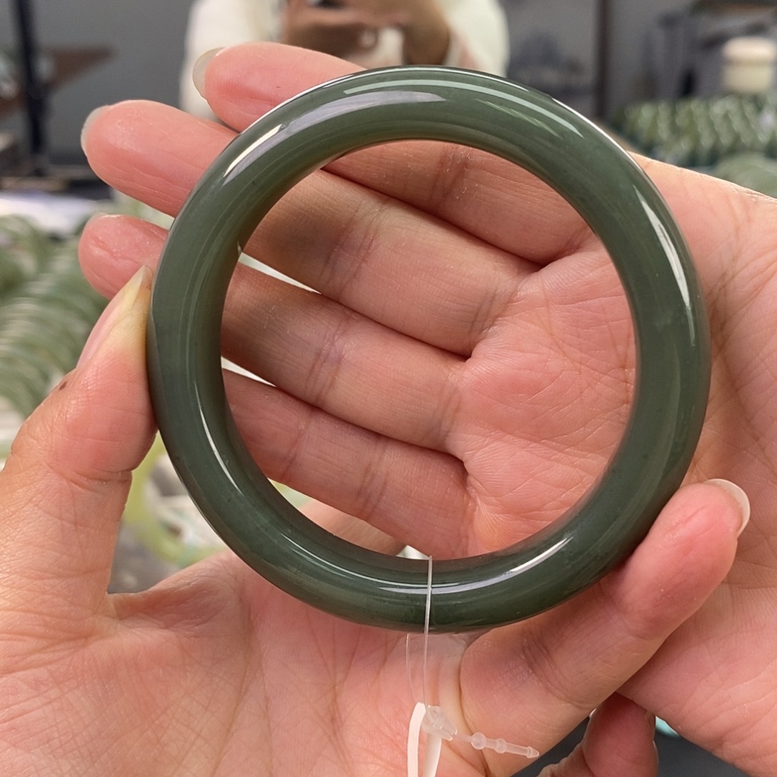 和田玉和田玉手镯57未镶嵌