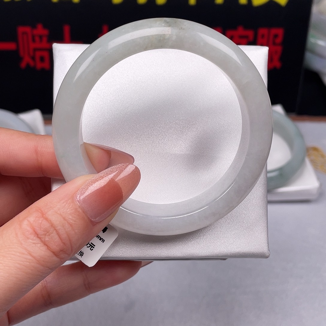 翡翠未镶嵌手镯002