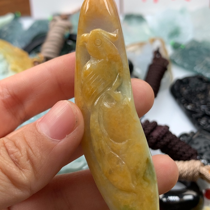 翡翠颈饰未镶嵌保真天然A货翡翠