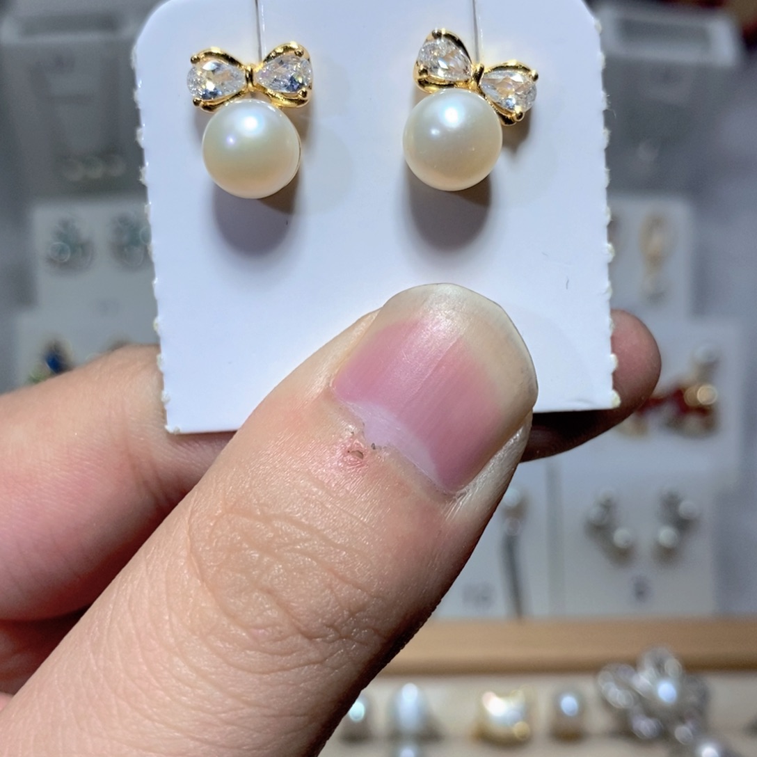 银S925镶嵌淡水珍珠耳饰