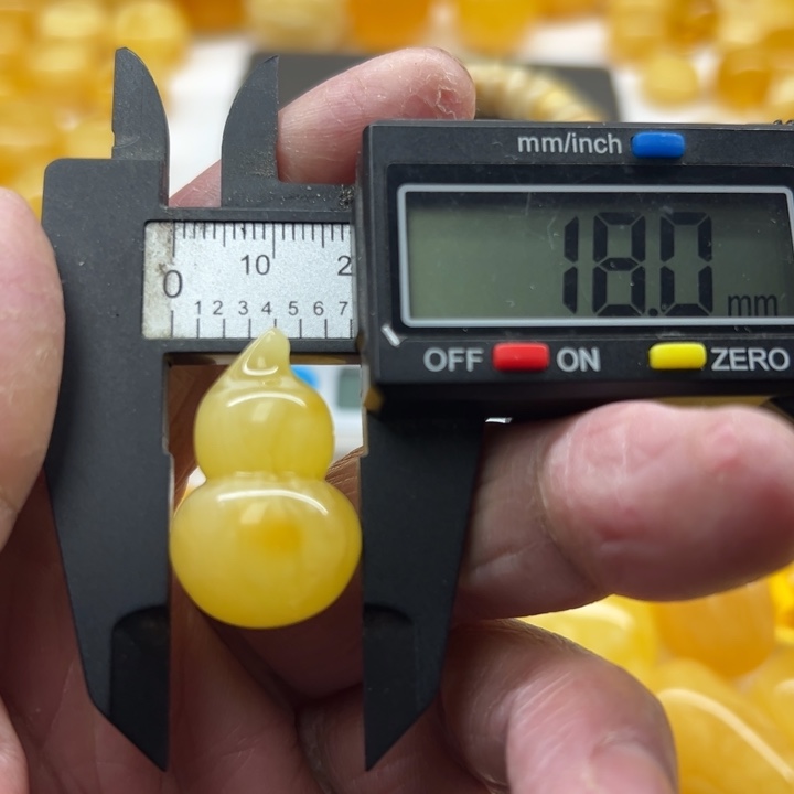 琥珀未镶嵌裸石原矿