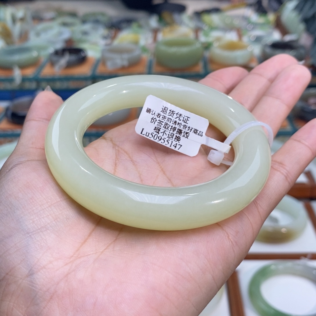 小***喜和田玉未镶嵌手镯和田玉且末暖黄56