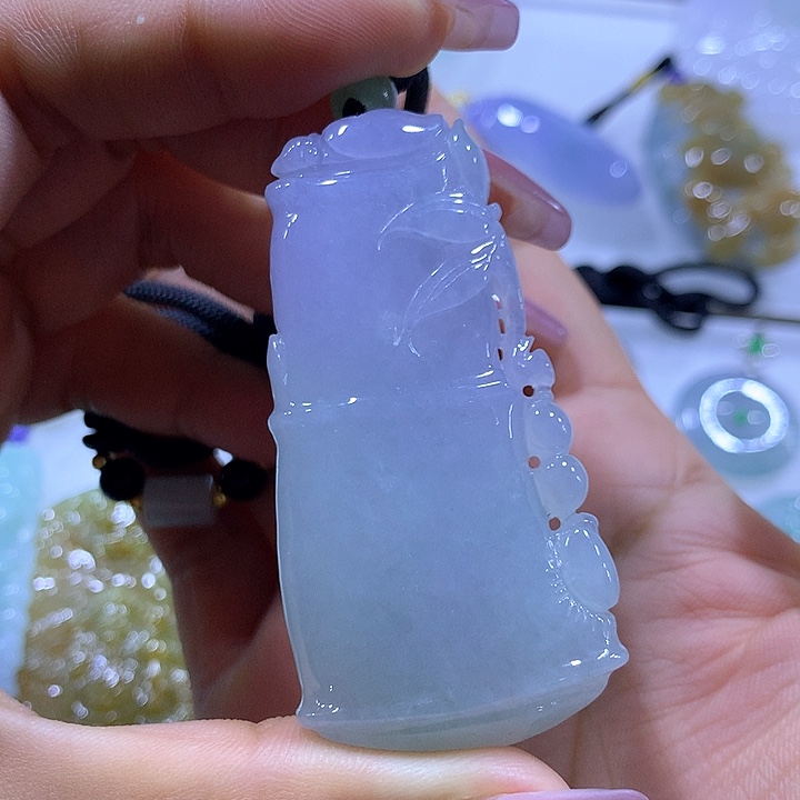 翡翠颈饰未镶嵌天然翡翠A货吊坠
