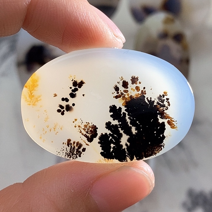 玛瑙/玉髓颈饰未镶嵌