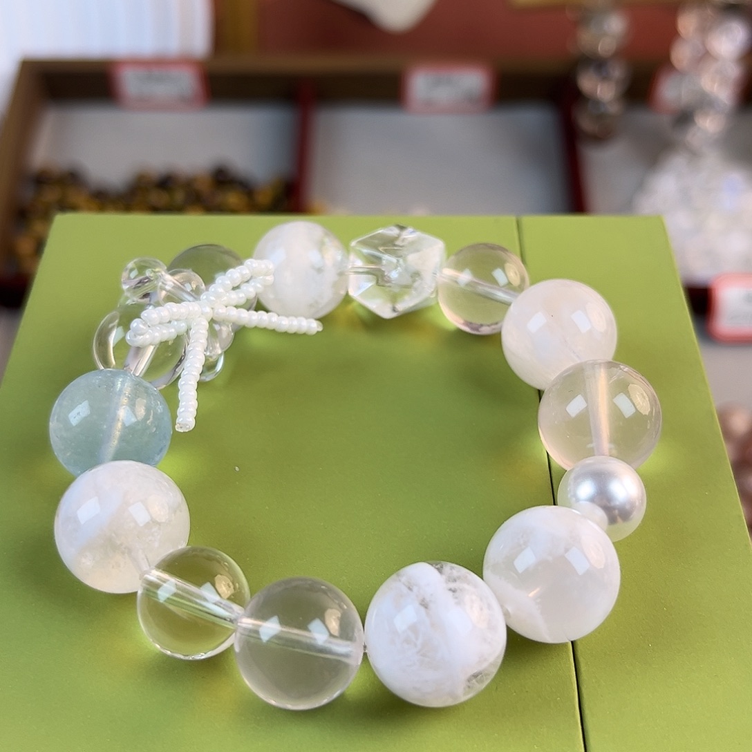 水晶雪花幽灵碧玺（处理）