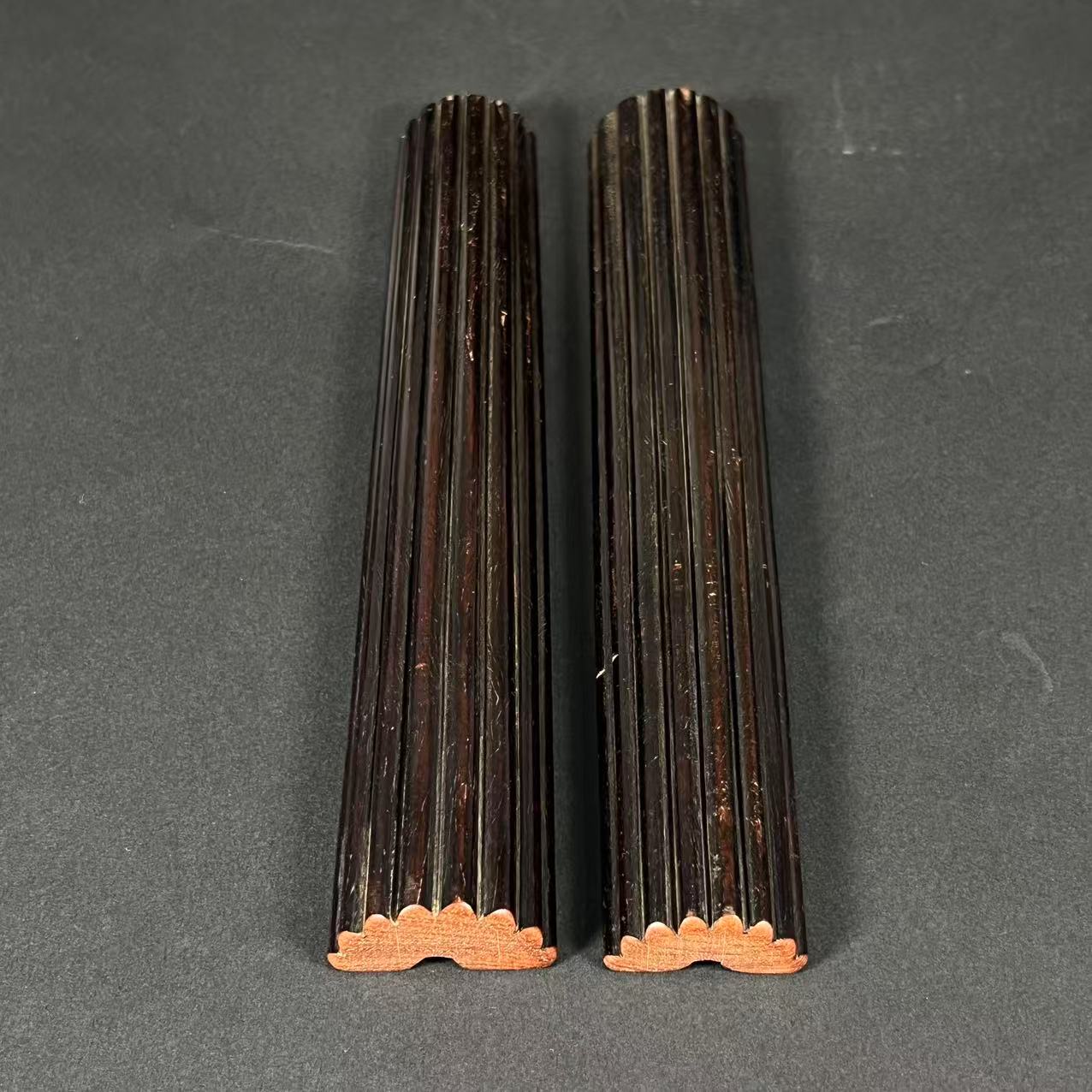 Lot14: 花梨木手把件 L：24cm