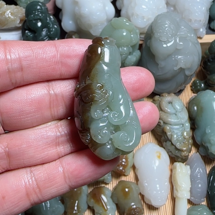 和田玉挂件未镶嵌