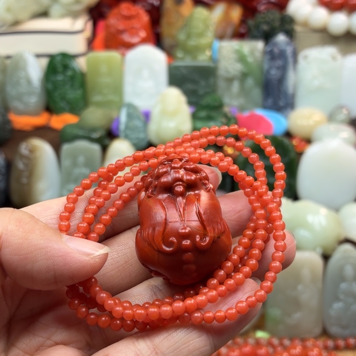 行***疆和田玉未镶嵌颈饰