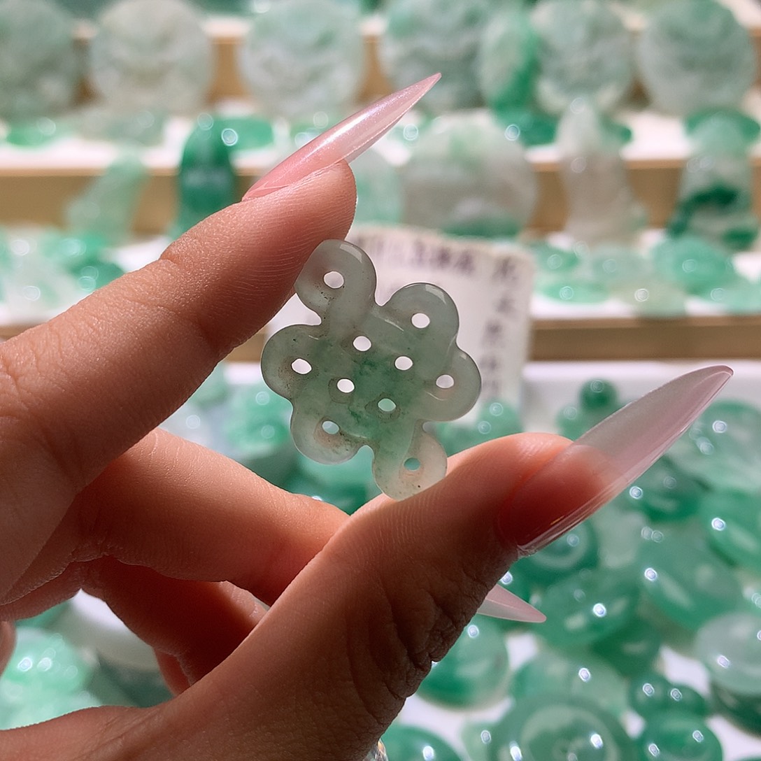 石英质玉未镶嵌珠宝半成品