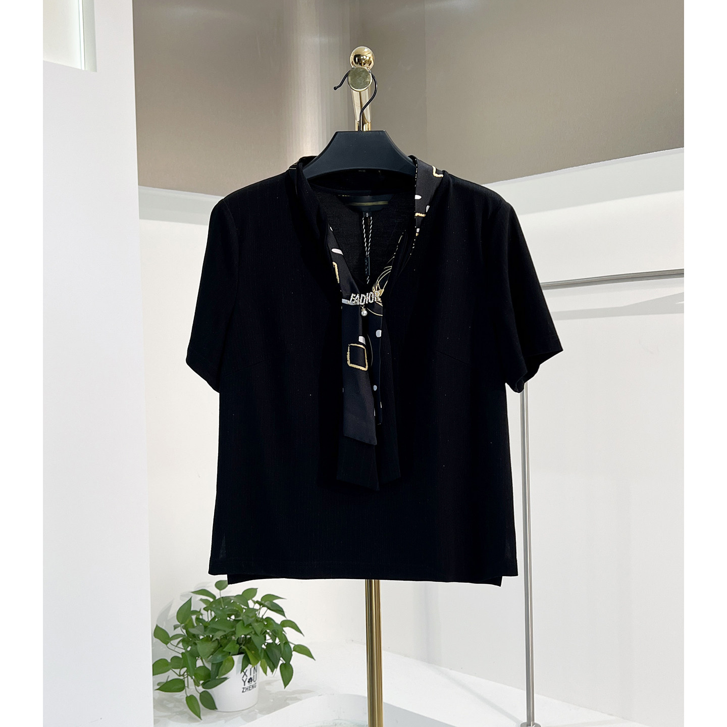 春夏新款时尚休闲气质百搭上衣 莎C21009