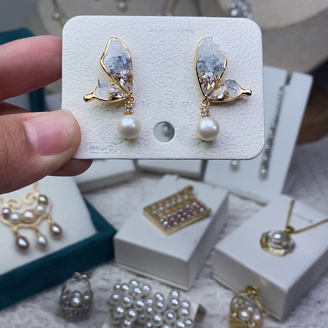 银S925镶嵌耳饰淡水珍珠