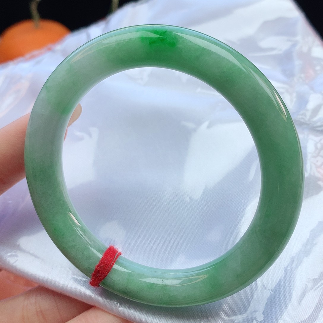 翡翠手镯未镶嵌56圆条882255