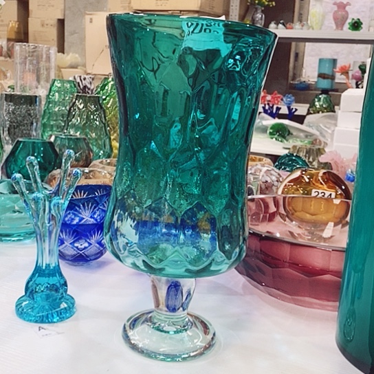 琉璃花瓶高34厘米口径15厘米