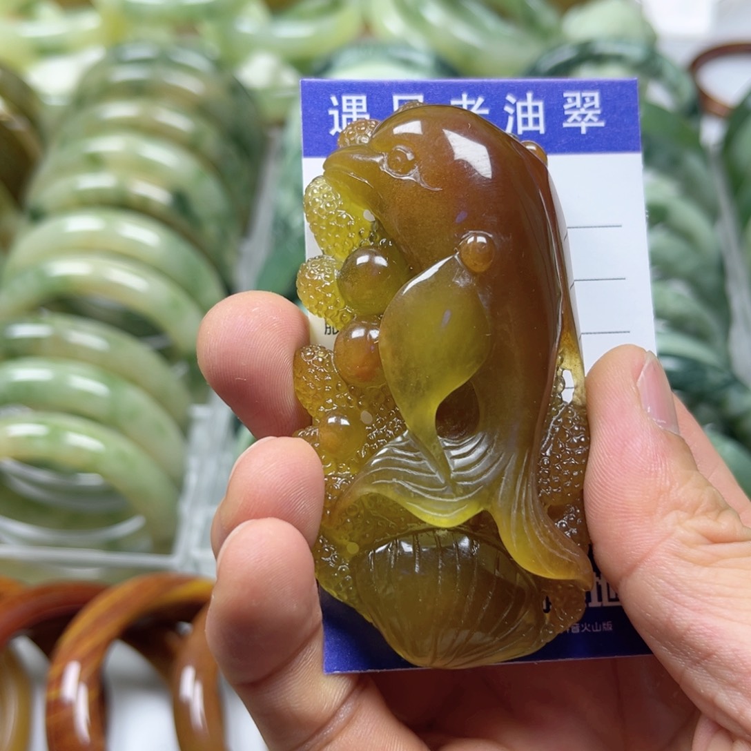 透闪石-蛇纹石玉手镯未镶嵌