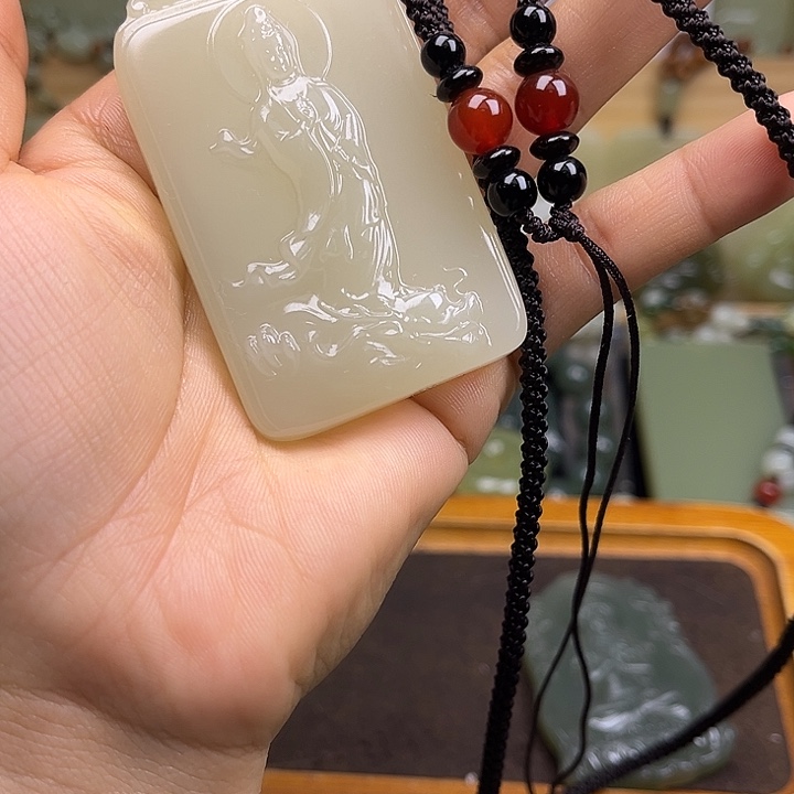 淡***志天然玉石男士御龙山水观音6*4