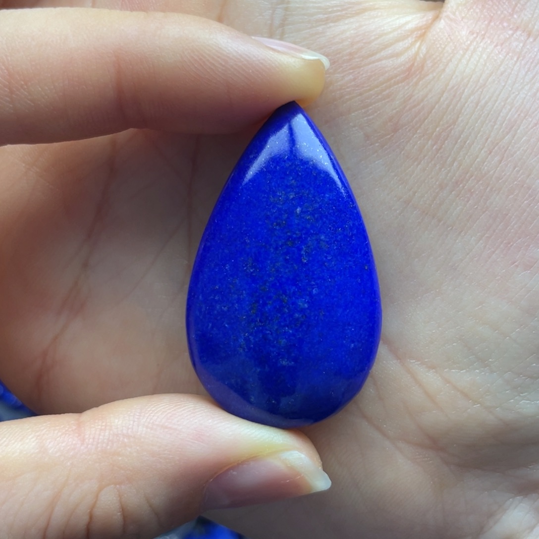 青金石未镶嵌水滴吊坠