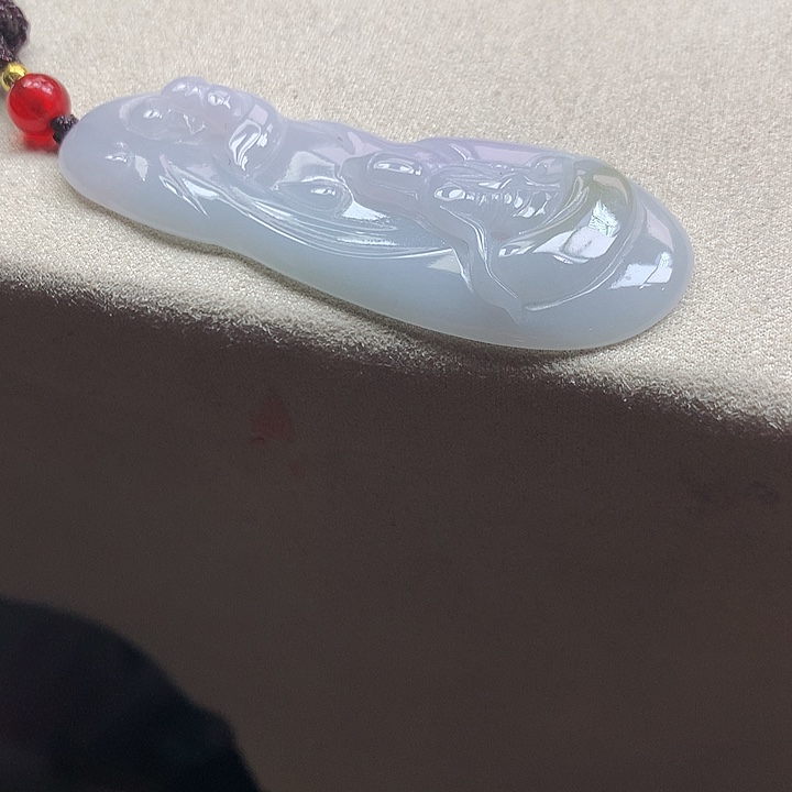 翡翠颈饰未镶嵌吊坠