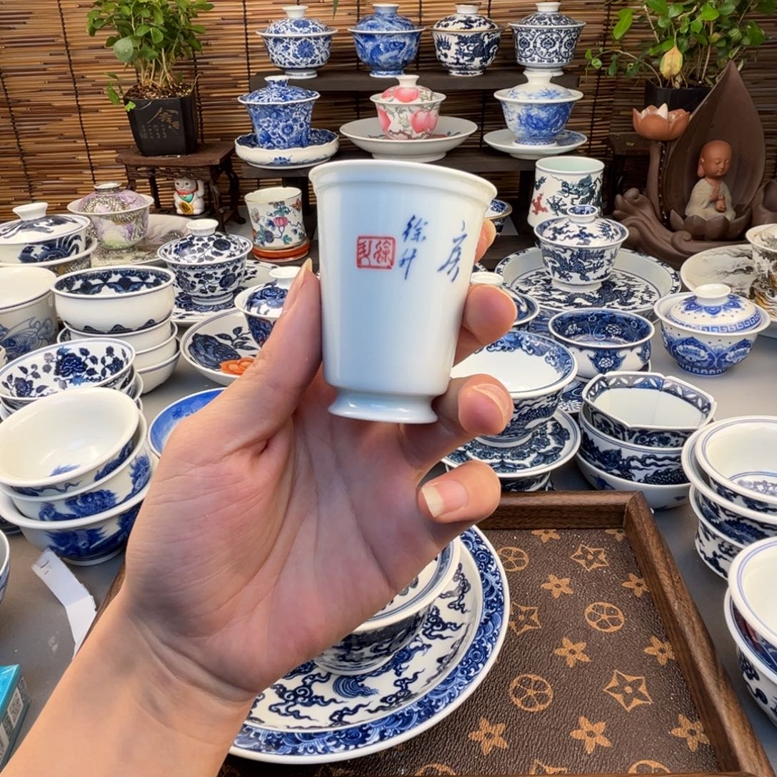 蓝***瓜杯子哈哈哈哈哈哈哈