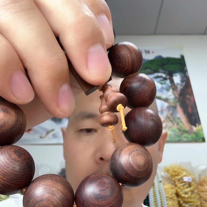 非洲紫檀（红花梨）4号卡12红手串，