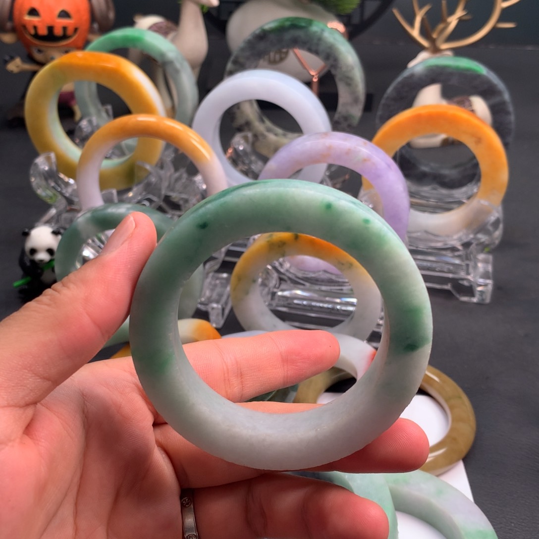 定制翡翠手镯未镶嵌