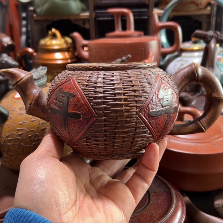 紫砂茶壶紫砂壶收藏起来吧