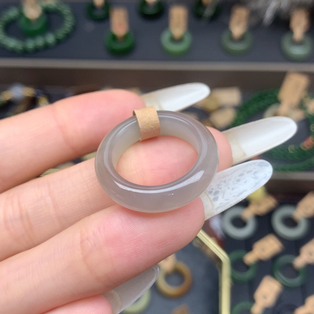 和田玉戒指未镶嵌