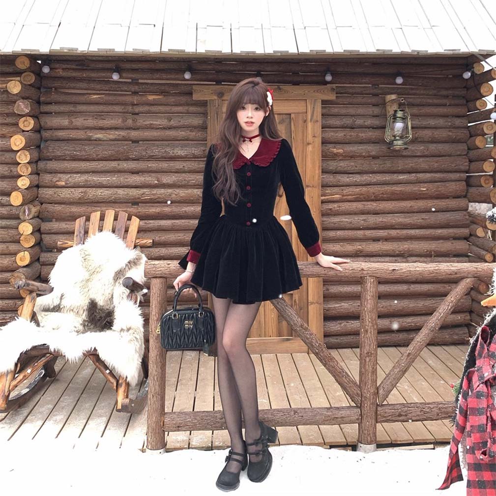 【柚一专属】法式复古黑色丝绒连衣裙女秋冬气质拼接小黑裙HY0176