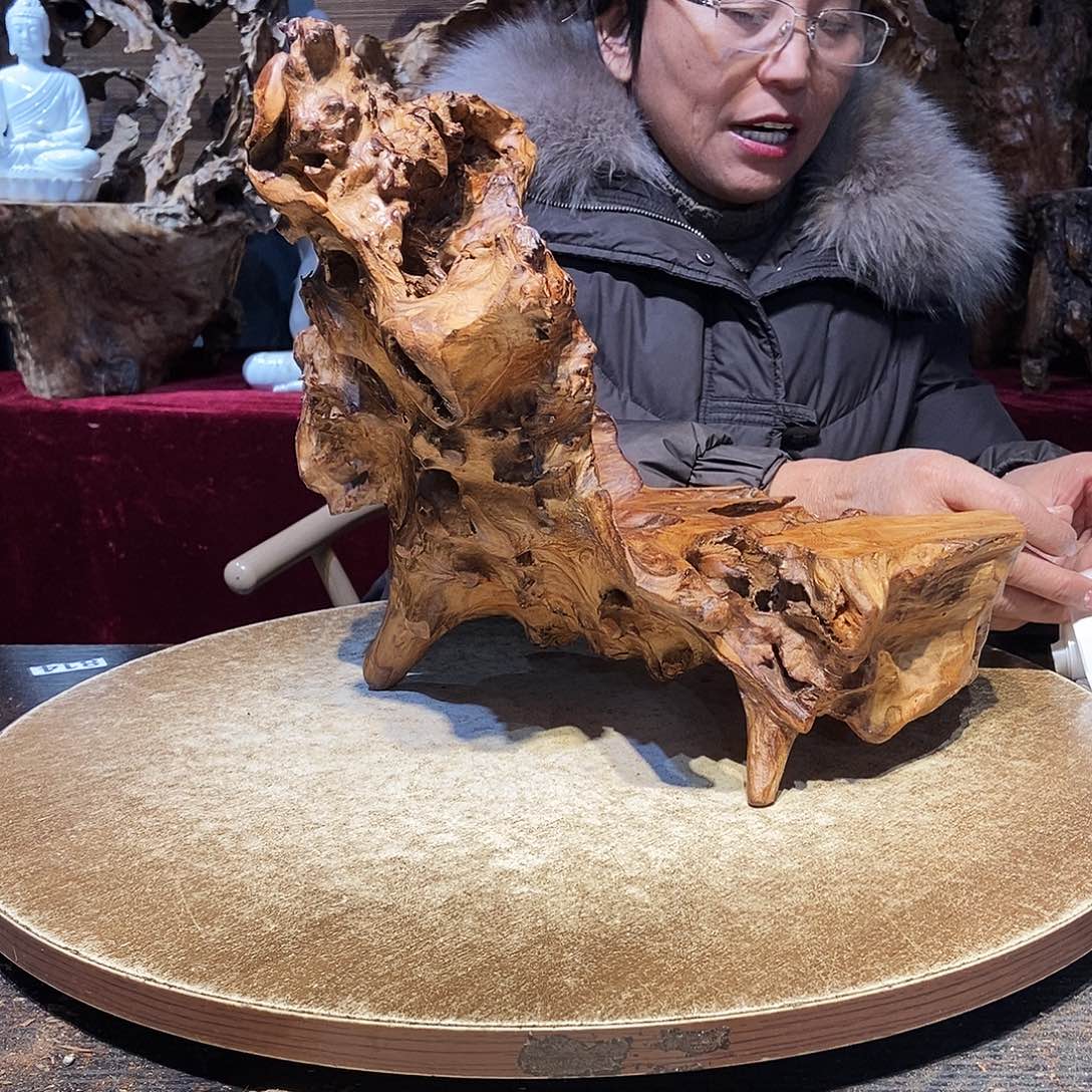 凯***瑞941。红杉根随行根艺